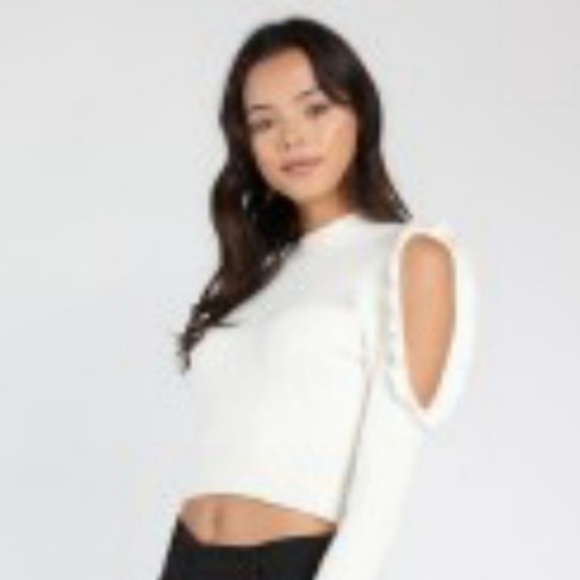 5/$30 Long Sleeve Knit Top W/Ruffle Detail - Picture 9 of 11